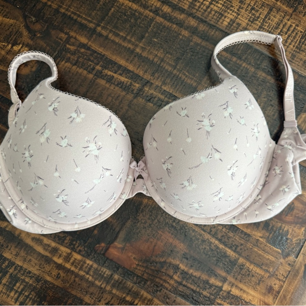 Victoria's Secret Body By Victoria Light Pink Floral Bra